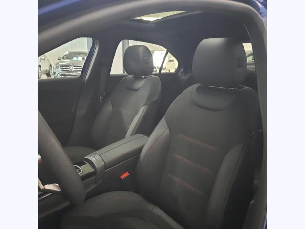 MERCEDES-BENZ Classe A 200 d Berline AMG Line  Classe A 200 d Berline AMG Line