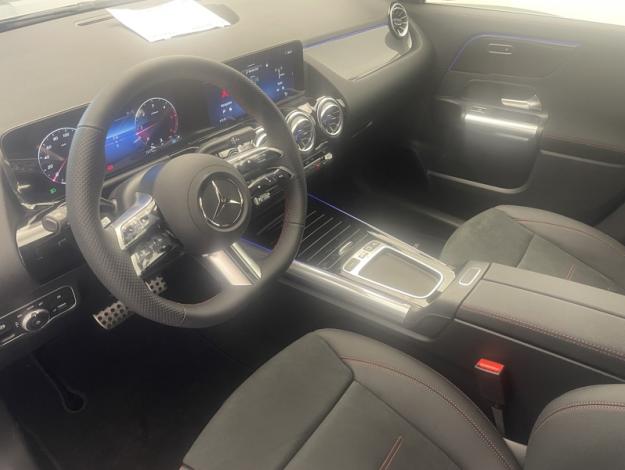 MERCEDES-BENZ GLA 200 d AMG Line  GLA 200 d AMG Line