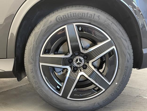 MERCEDES-BENZ GLC SUV GLC 220 d 4MATIC AMG Line  GLC 220 d 4MATIC AMG Line
