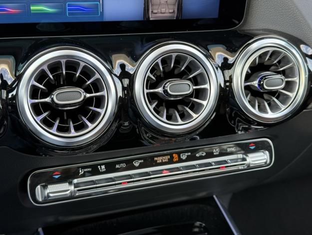MERCEDES-BENZ GLA 200 d AMG Line AMG Line 