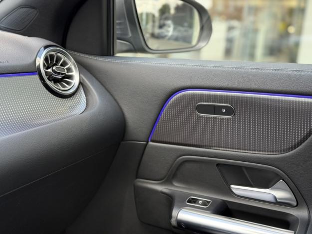 MERCEDES-BENZ GLA-Klasse GLA 180 'Business Solution'