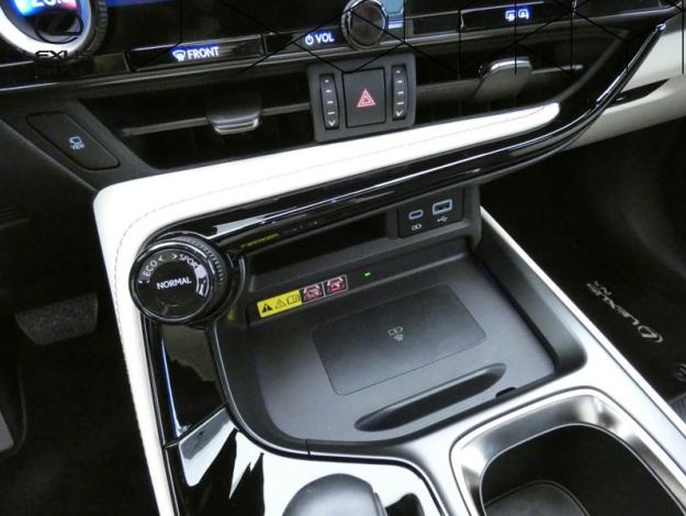 LEXUS NX 450H+ 4WD Executive  