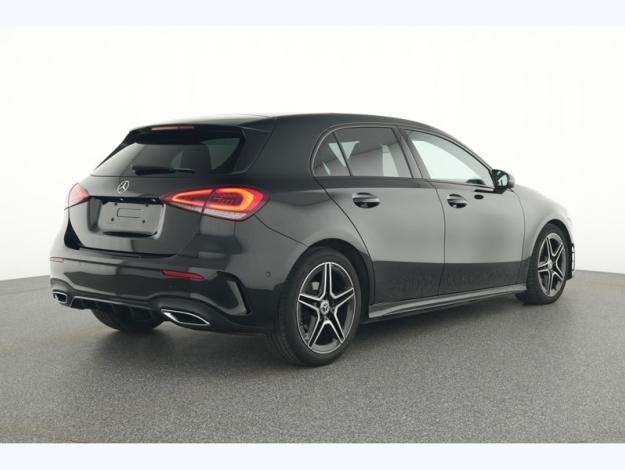 MERCEDES-BENZ A 180 d AMG Pack Night Toit Pano  