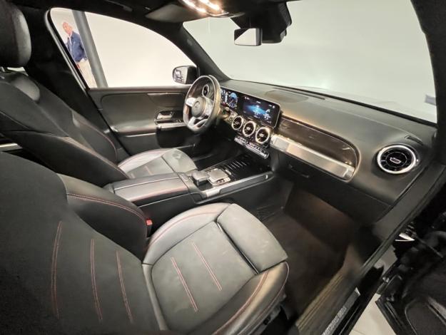 MERCEDES-BENZ GLB 200 d AMG Line  