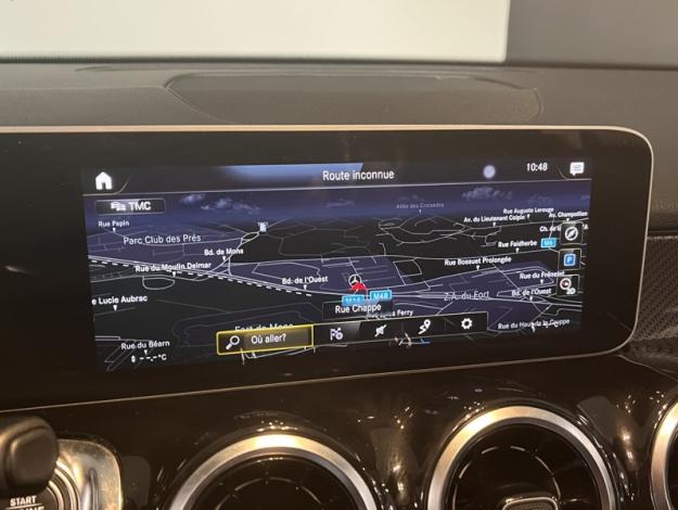 MERCEDES-BENZ GLB 200 d AMG Line  