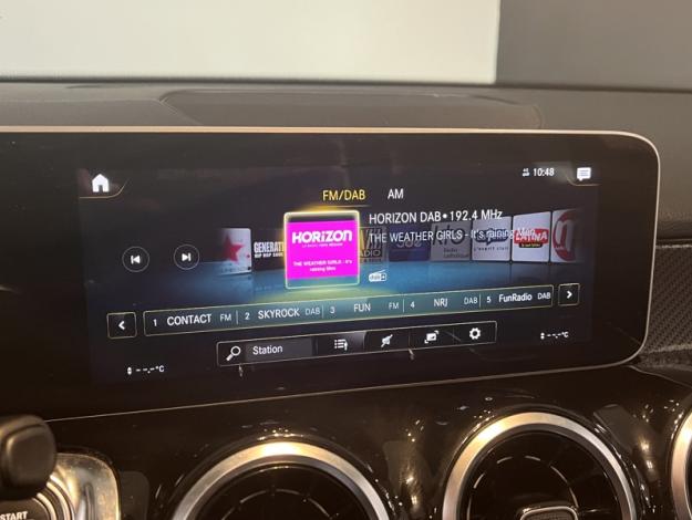 MERCEDES-BENZ GLB 200 d AMG Line  