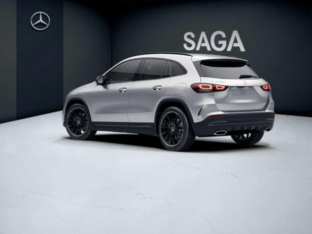 MERCEDES-BENZ GLA 250 e AMG Line  