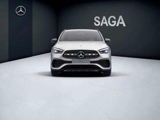 MERCEDES-BENZ GLA 250 e AMG Line  