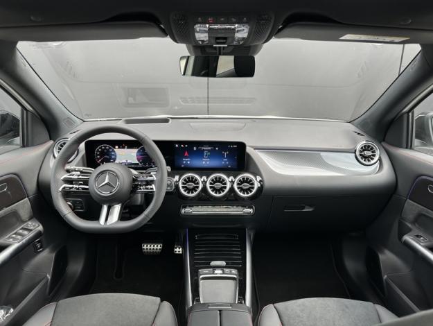MERCEDES-BENZ GLA GLA 200 d AMG Line  GLA 200 d AMG Line