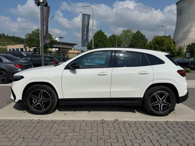 MERCEDES-BENZ EQA 300 4MATIC AMG Line  