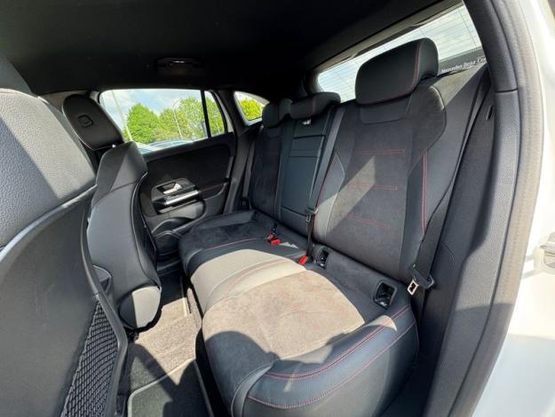MERCEDES-BENZ EQA 300 4MATIC AMG Line  