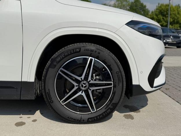 MERCEDES-BENZ EQA 300 4MATIC AMG Line  