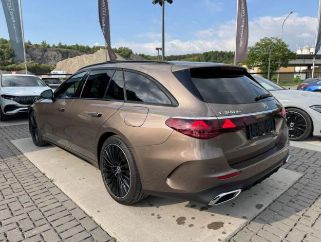 MERCEDES-BENZ Classe E 300 de Break AMG Line Hyperscreen Burmester TOE 