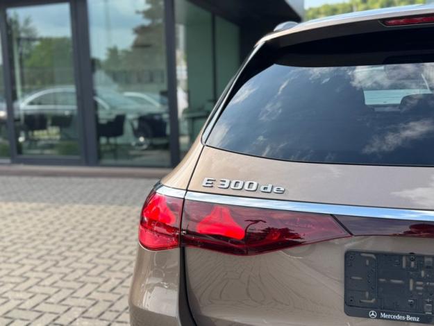 MERCEDES-BENZ Classe E 300 de Break AMG Line Hyperscreen Burmester TOE 