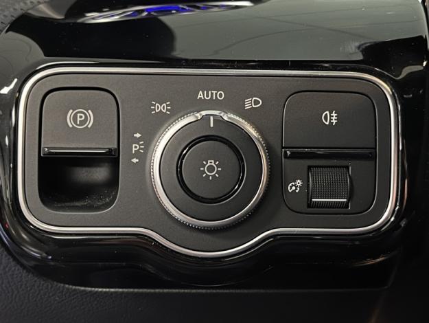 MERCEDES-BENZ CLA Shooting Brake CLA 200 d Shooting Brake AMG Line AMG Line CLA 200 d Shooting Brake AMG Line