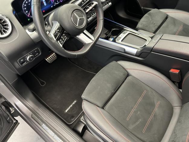 MERCEDES-BENZ GLB 200 d AMG Line  