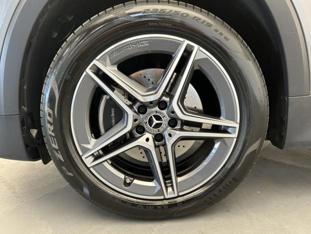 MERCEDES-BENZ GLB 200 d AMG Line  