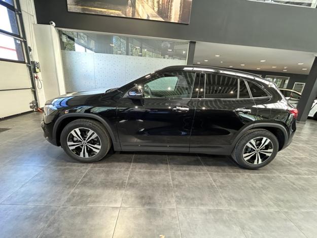 MERCEDES-BENZ GLA-Klasse GLA 180 d Luxury Line