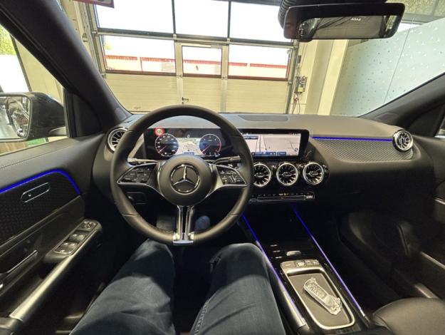MERCEDES-BENZ GLA-Klasse GLA 180 d Luxury Line