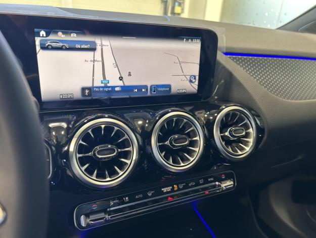 MERCEDES-BENZ GLA-Klasse GLA 180 d Luxury Line