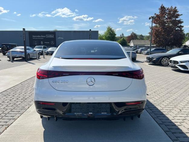 MERCEDES-BENZ EQE 350 AMG LINE 1000km Démo - SAGA Huy (+32 85 23 69 00) 
