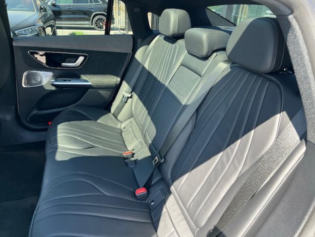 MERCEDES-BENZ EQE 350 AMG LINE 1000km Démo - SAGA Huy (+32 85 23 69 00) 