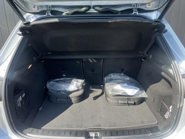 MERCEDES-BENZ GLA 250 e Hybrid EQ Business Line  GLA 250 e Hybrid EQ Business Line