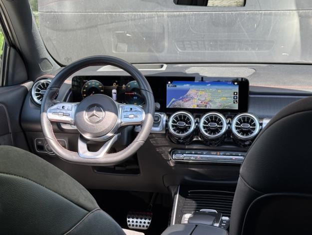 MERCEDES-BENZ EQB 250+ AMG Line  