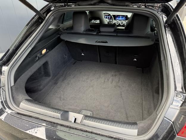 MERCEDES-BENZ CLA Shooting Brake CLA 200 d Shooting Brake AMG Line  CLA 200 d Shooting Brake AMG Line