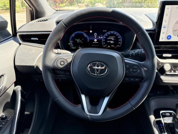 TOYOTA Corolla Hybride 140h GR Sport  COROLLA 1.8L 140 CH GR SPORT SHOWROOM