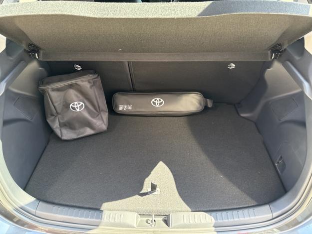 TOYOTA Yaris Hybride Hybride 116h Design  YARIS HYBRIDE MC24 116H DESIGN PACK MY25