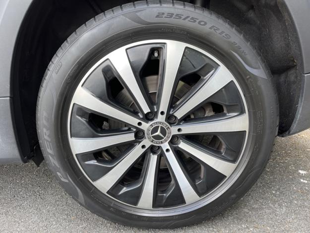 MERCEDES-BENZ GLB 200 d Business Line  