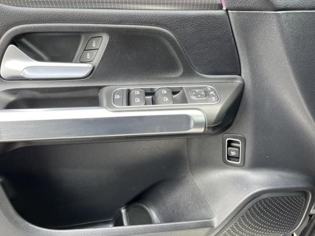 MERCEDES-BENZ GLB 200 d Business Line  