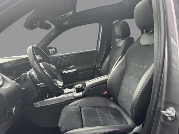 MERCEDES-BENZ GLB 200 d AMG Line  