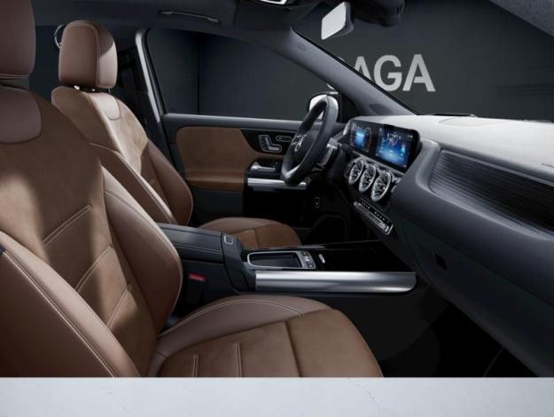 MERCEDES-BENZ GLA 200 d AMG Line  GLA 200 d AMG Line
