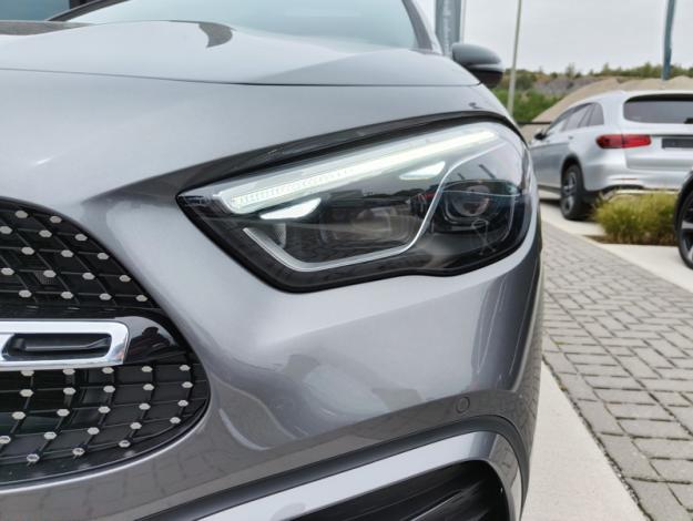 MERCEDES-BENZ GLA-Klasse GLA 180 Star Edition