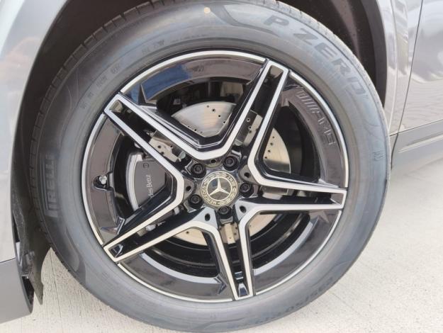 MERCEDES-BENZ GLA-Klasse GLA 180 Star Edition
