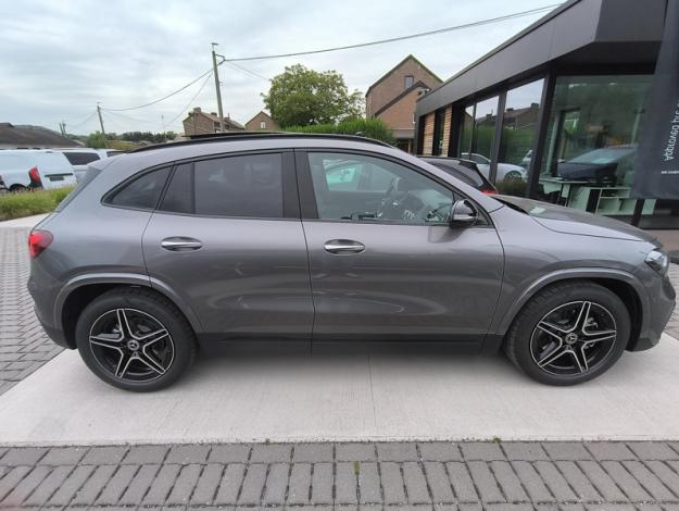 MERCEDES-BENZ GLA-Klasse GLA 180 Star Edition