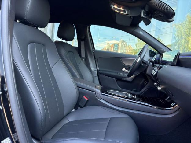 MERCEDES-BENZ A 180 Berline Luxury Line Facelift Pack Night  