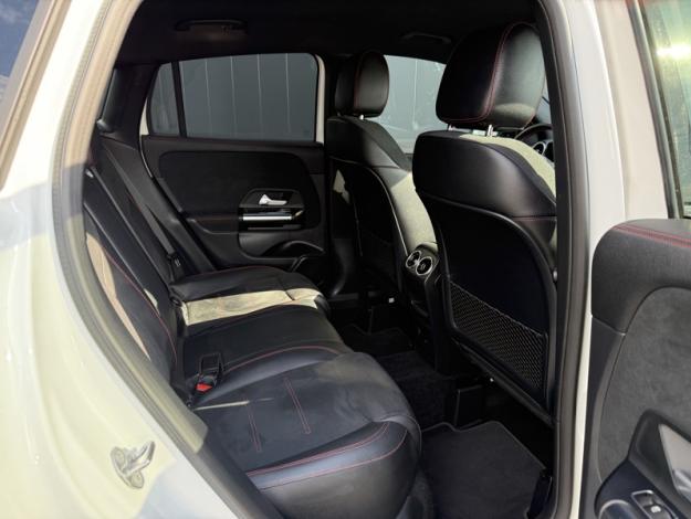 MERCEDES-BENZ GLA 200 d AMG Line AMG Line 