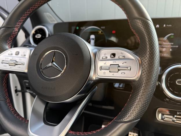 MERCEDES-BENZ GLA 200 d AMG Line AMG Line 