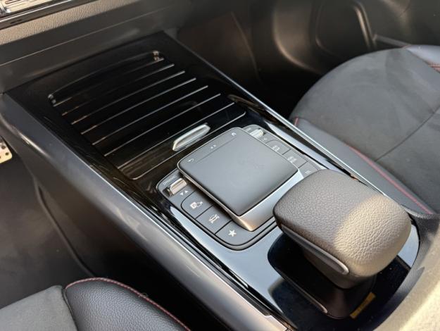 MERCEDES-BENZ GLA 200 d AMG Line AMG Line 