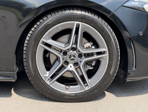 MERCEDES-BENZ Classe A 200 d AMG Line  
