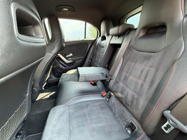 MERCEDES-BENZ Classe A 200 d AMG Line  