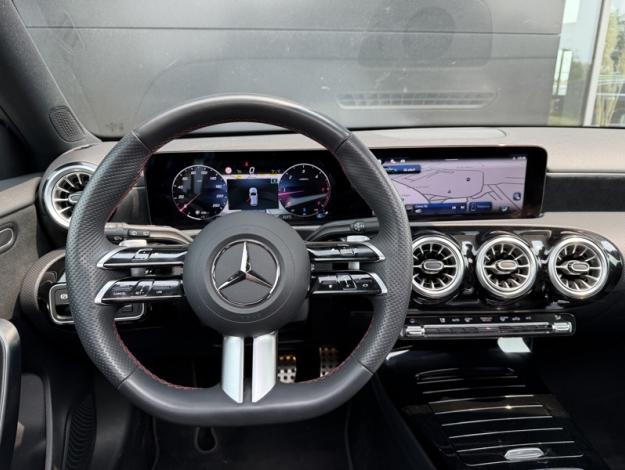 MERCEDES-BENZ Classe A 180 d AMG Line  