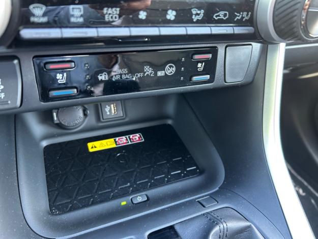 TOYOTA RAV4 Hybride Hybride 2WD 218ch Lounge  RAV4 HYBRID 218CH 2WD LOUNGE PACK SR PREMIUM MY24