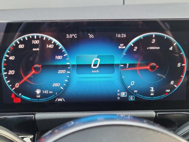 MERCEDES-BENZ GLA 200 d AMG Line  GLA 200 d AMG Line