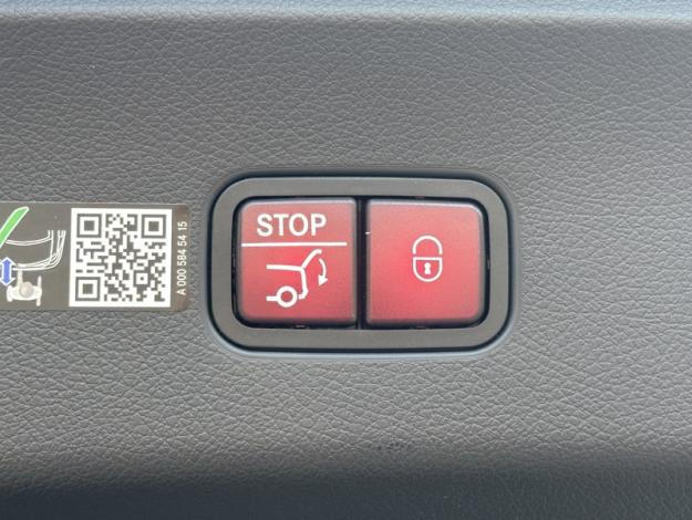 MERCEDES-BENZ GLC Coupé GLC 300 e Hybrid EQ 4MATIC Coupé AMG Line +  GLC 300 e Hybrid EQ 4MATIC Coupé AMG Line +