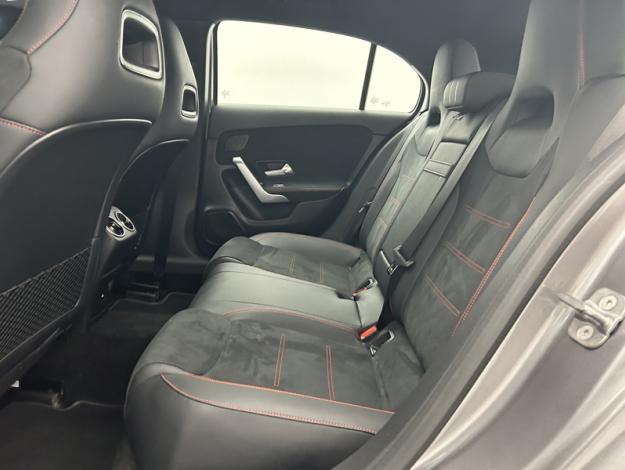 MERCEDES-BENZ Classe A 180 AMG Line  