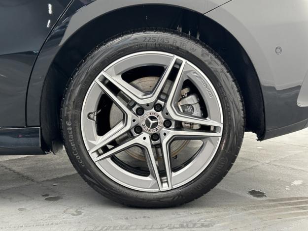 MERCEDES-BENZ Classe A 250 e Hybrid EQ AMG Line  